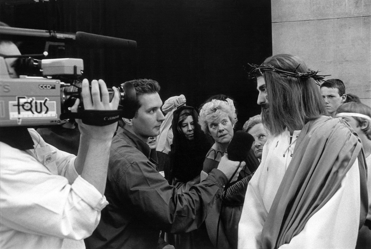 Christ interviewé, Bruges, Belgique © François Le Diascorn